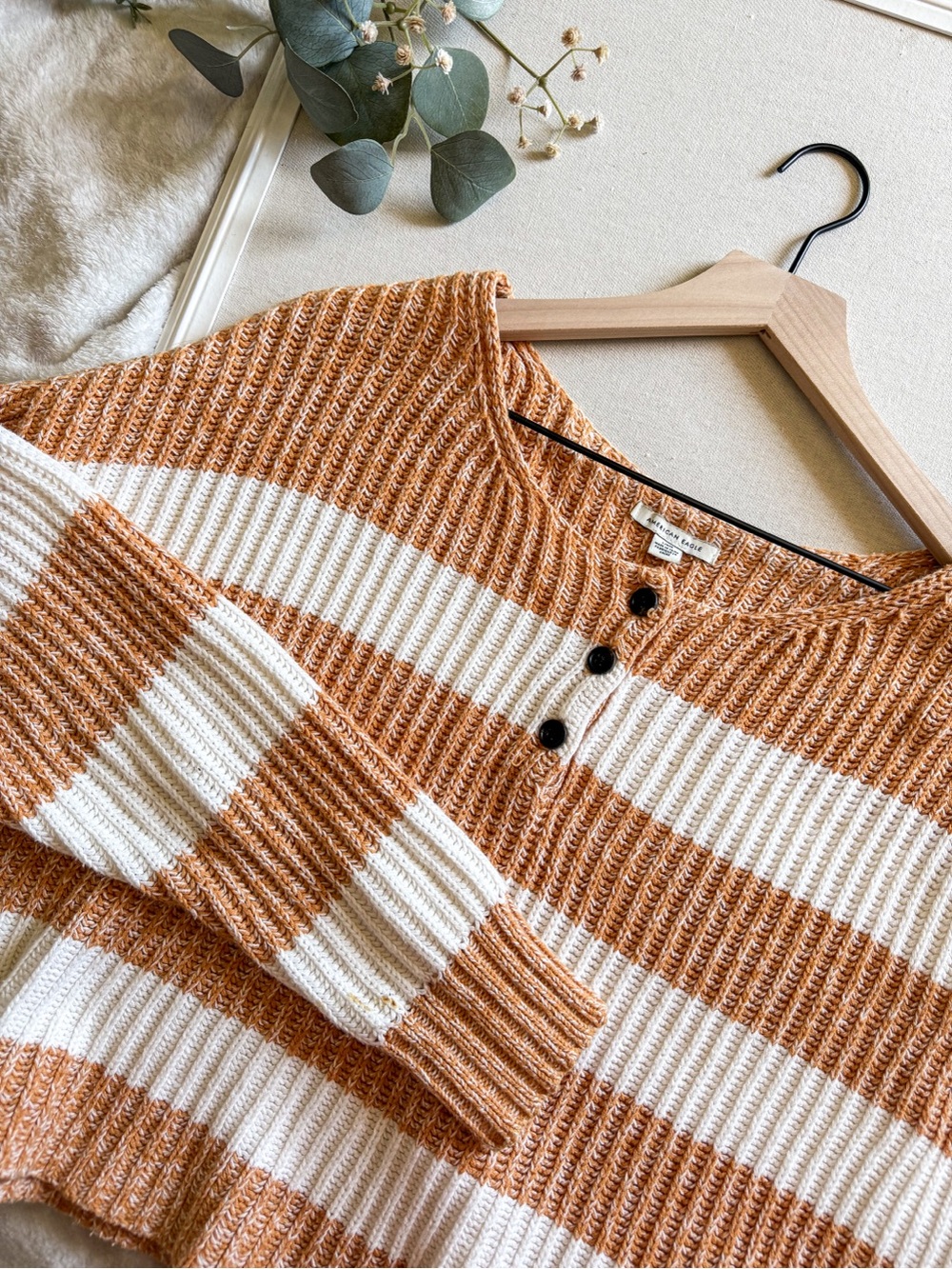 American Eagle Orange Cream Striped Chunky Knit Sweater Cropped Henley Size L